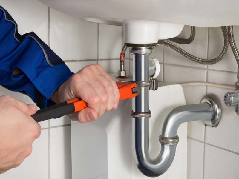 How Efficient Plumbing Solutions Can Help You Save Water at Home