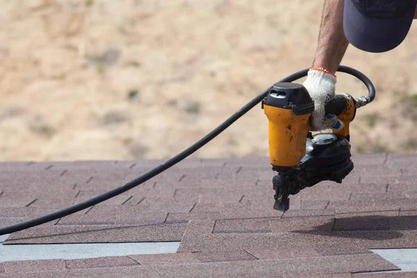 Commercial Roofing Contractor with Industry Experience