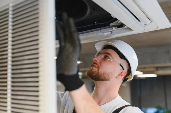 How Local HVAC Contractors in Newton Handle Extreme Weather