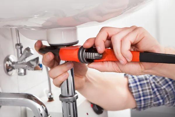 Kitchen Plumbing Service to Fix Sinks and Pipes Quickly
